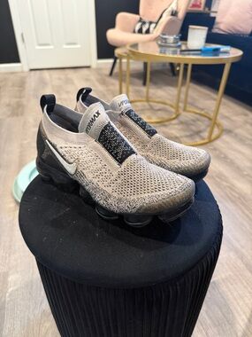 Nike Slip-On VaporMax Flyknit Sneakers - Beige and Black